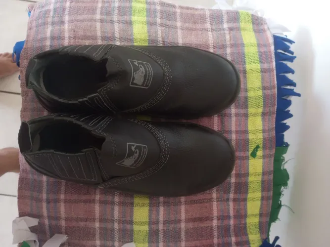 Bota fico de ferro