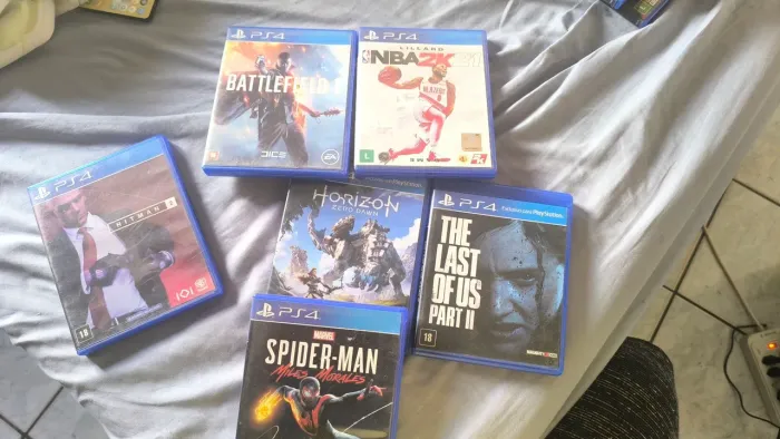 Jogos de PS4 em perfeito estado