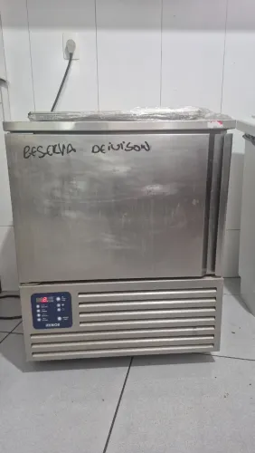 Ultra congelador irinox