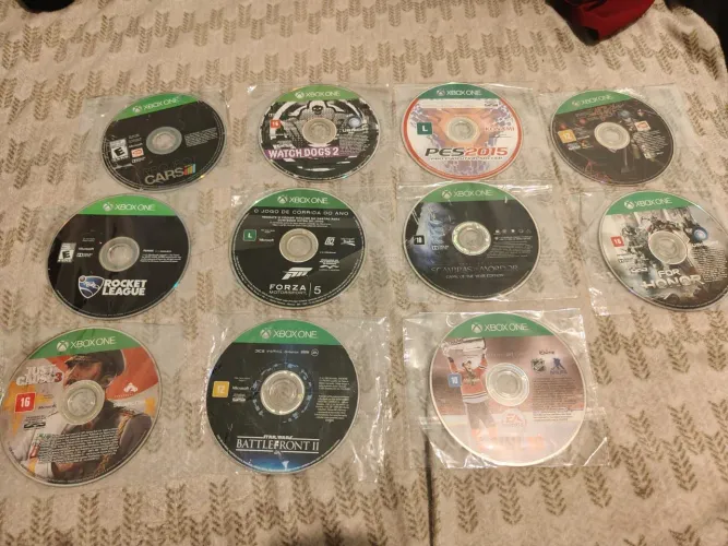 Lote com 11 jogos originais Xbox One (somente discos)