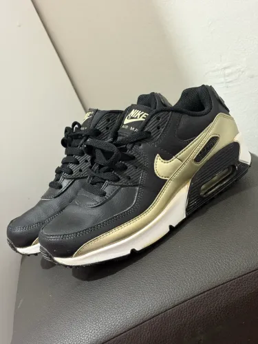 Tênis Nike - Air Max 90