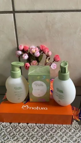 KIT DE CUIDADOS DIARIOS**MAMÃE E BEBÊ NATURA 