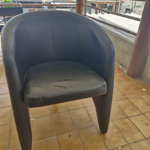 2 Cadeiras para sala cada uma 150 reais