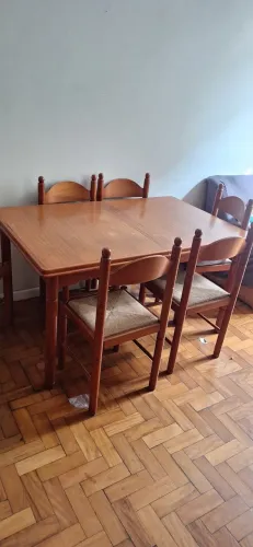 Mesa de jantar retangular com 6 cadeiras