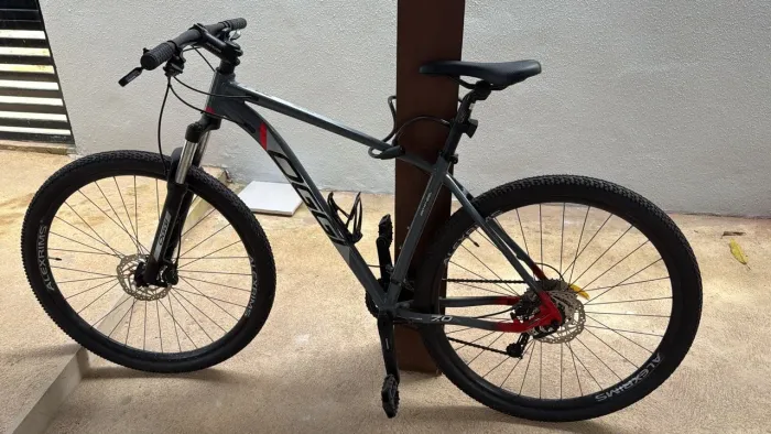 BICICLETA OGGI 7.0