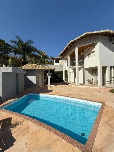 Casa em condomínio fechado