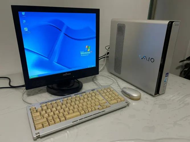 PC Desktop Sony Vaio PCV-HX70B