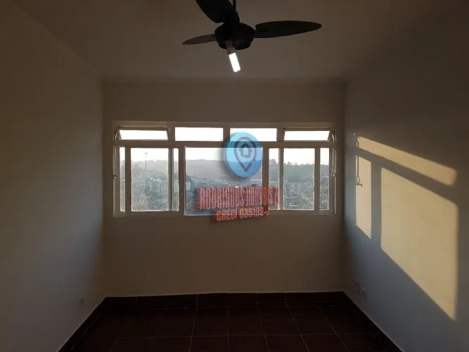 Imperdível, Apartamento amplo 91m² com vista linda para cidade, a venda no centro de Poá, 