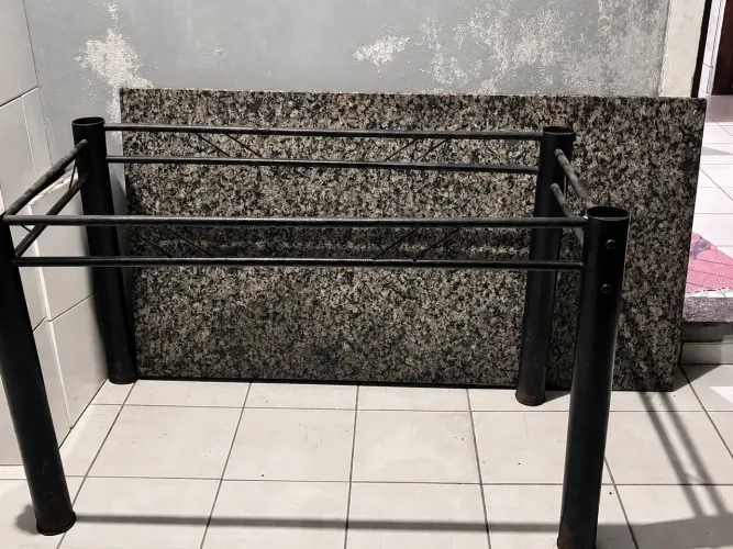 Mesa de mármore