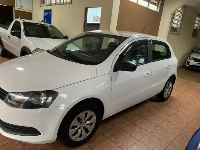 Volkswagen Gol Geração VI Trendline 1.6 8V Total Flex Mec. 4P 2015