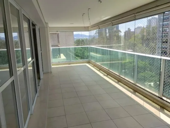 Apartamento a venda no Essência Alphaville