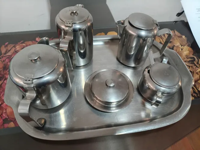 Desapego Jogo de Café em Aço Inox 6 peças- R$ 120,00<br>Retirada bairro Dona clara