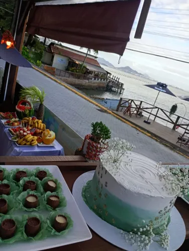 Espaço para eventos, casamentos e festas, na praia frente ao mar  
