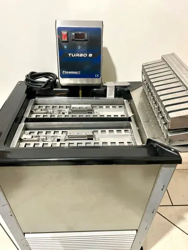Máquina de gelo saborizado, picolé Finamac Turbo 8