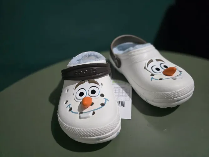 Chinelo Sandália Crocs Frozen Infantil Tamanho 29-30 ORIGINAL
