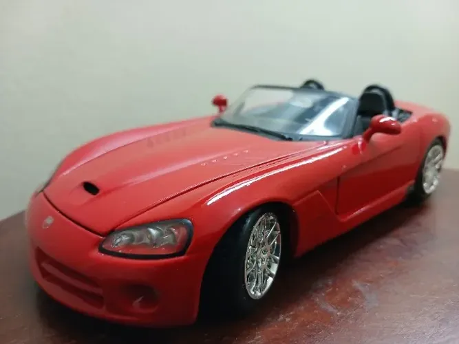 MINIATURA DODGE VIPER 1:24