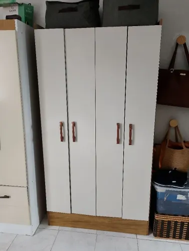 Armário multiuso