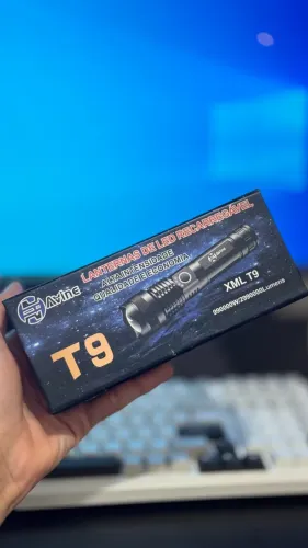 Lanterna T9 LED Recarregável - Potência Extrema e Alto Alcance