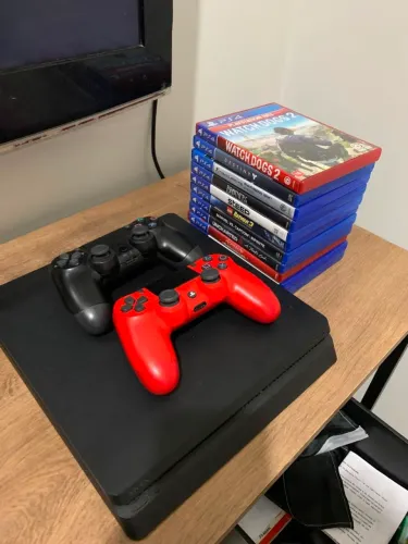 PS4 Slim Usado em Perfeito Estado