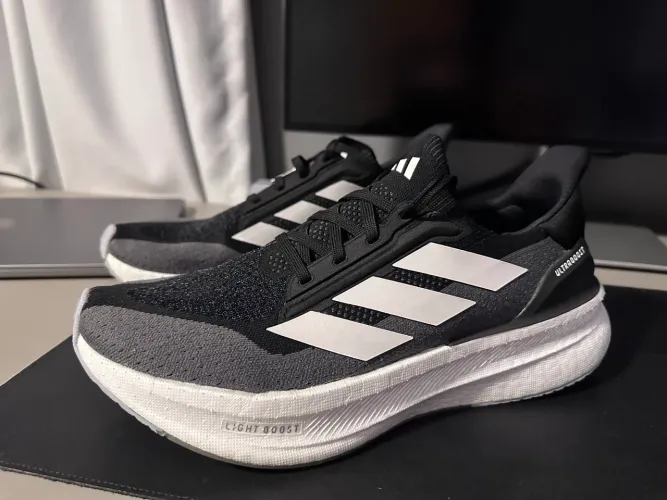 Tênis Adidas Ultraboost 5x - TAM 41