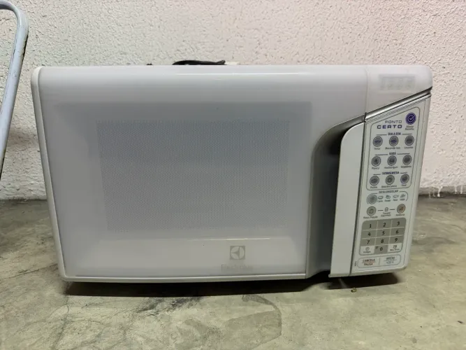 Microondas Electrolux 30L