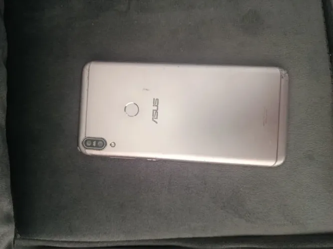 Celular Asus tela quebrada