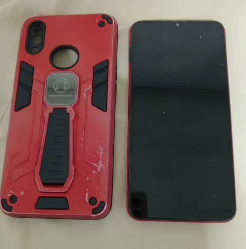 Samsung A10S. Basta trocar a porta de carregamento.