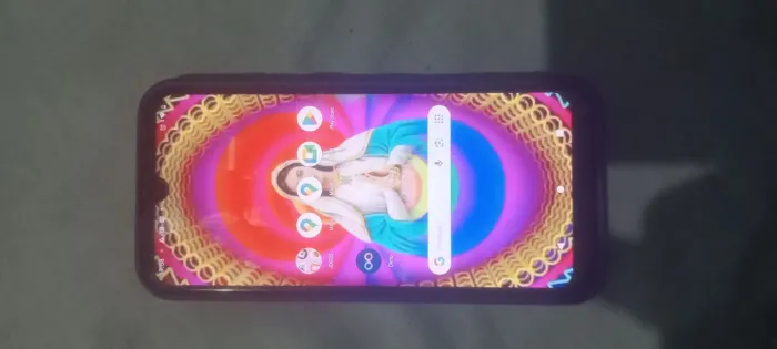 Vendo um celular novo 