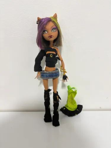 Clawdeen monster high g1