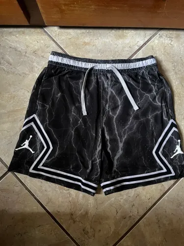 bermuda jordan diamond