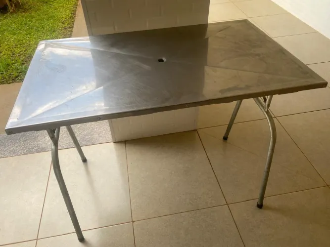 Mesa de Inox Veterinária / Pet Shop / Manipulação com Dreno