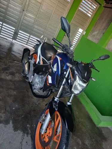 Cb Twister edição especial