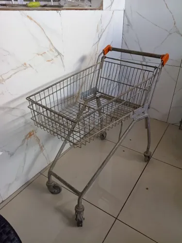 Vende-se carrinho
