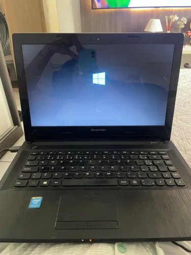 Vendo notebook Lenovo , Intel core 17