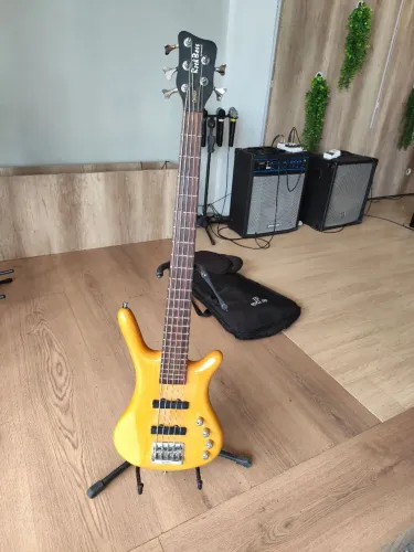 Contra baixo 5 cordas Warrick Rock Bass.