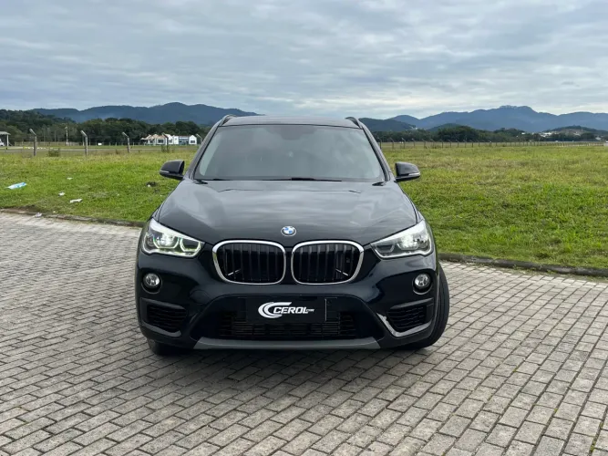 BMW X1 Sdrive 20I X-line 2.0 TB Active Flex 2018