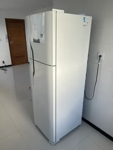 VENDO - Geladeira Electrolux Frost Free 