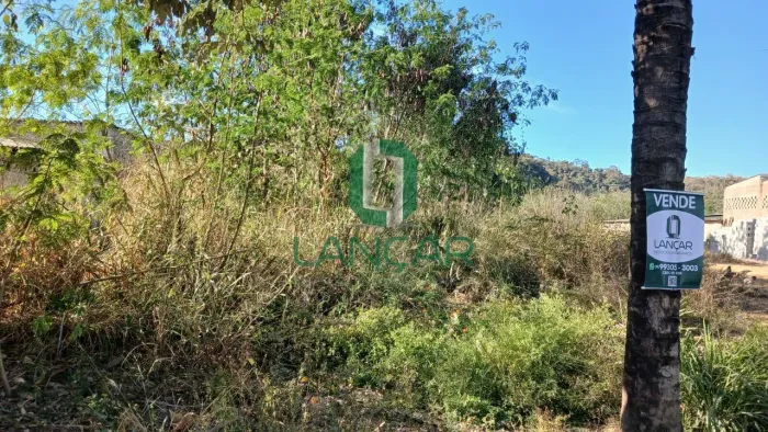 LOTE 1.546,76 M² EM VESPASIANO