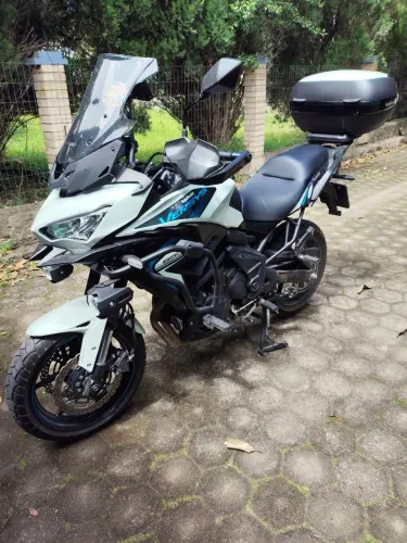 VERSYS 650 TR 2025