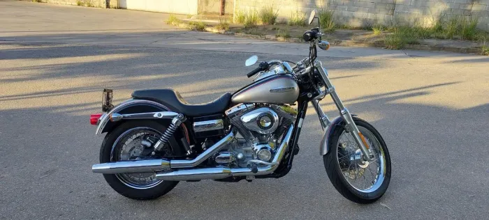 Dyna segundo dono original baixissima km