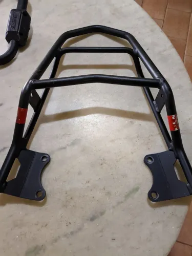 Suporte de baú Givi para Fazer 250 - 2006 a 2011