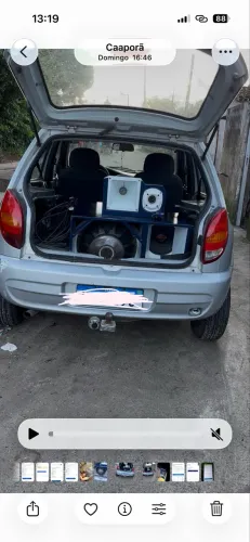 Caixa trio de som automotivo