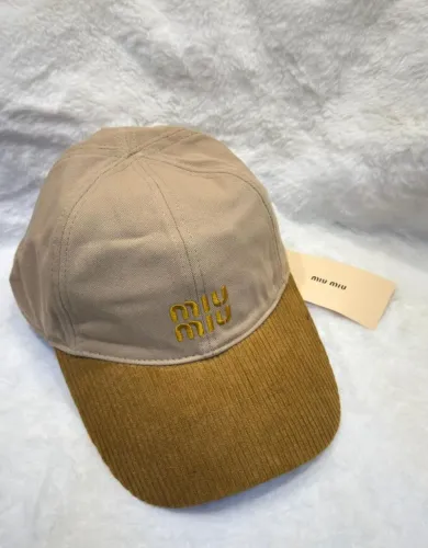 Boné MIU MIU PREMIUM ? tendência.