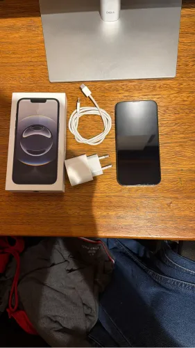IPHONE 16 E SEMI NOVO