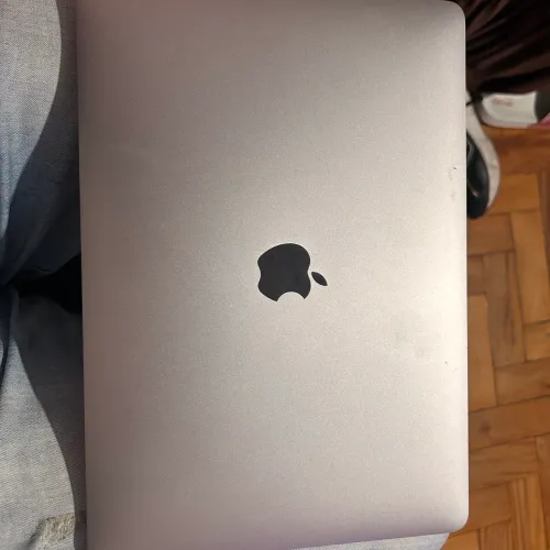 Vende se MacBook Pro 2019