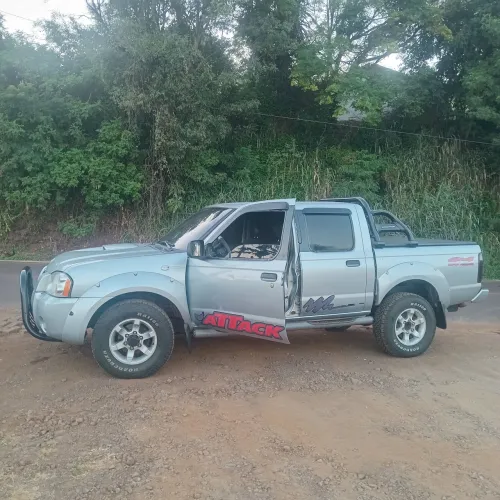 Nissan Frontier Se/se Strik/one CD 4X4 2.8 Dies 2003