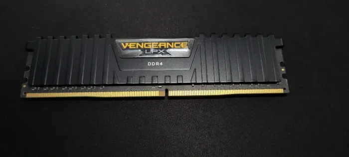 Memória Ram Corsair Vengeance Lpx 8gb (1x8gb) 2666mhz