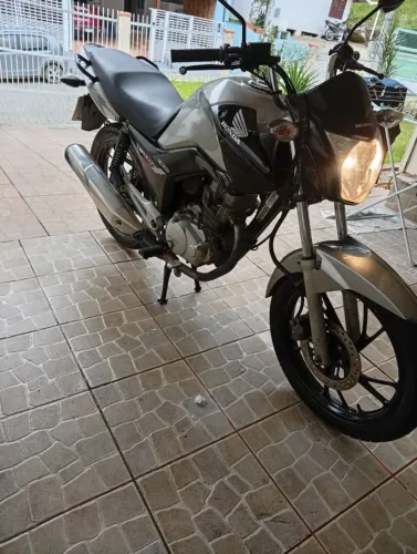 Cg 150 2015 excelente estado, Troco por carro!!