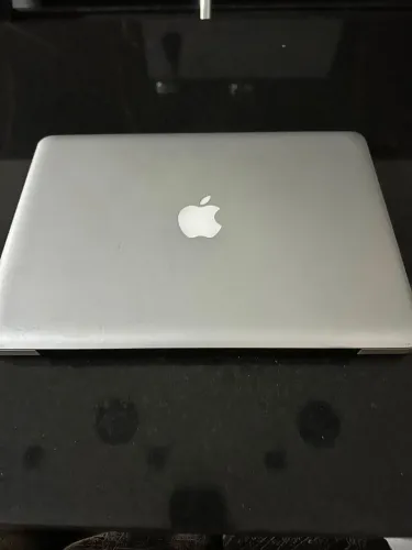MacBook pro mid 10, 13inch