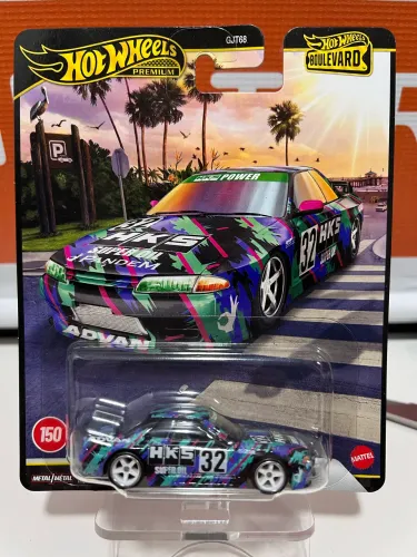 Skyline GTR 32 Pandem Boulevard 150 Hot Wheels